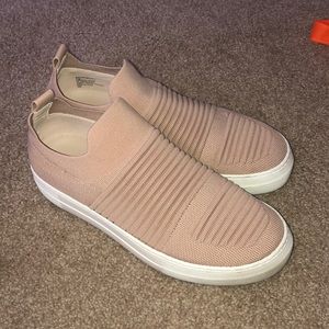 Women’s Madden Girl